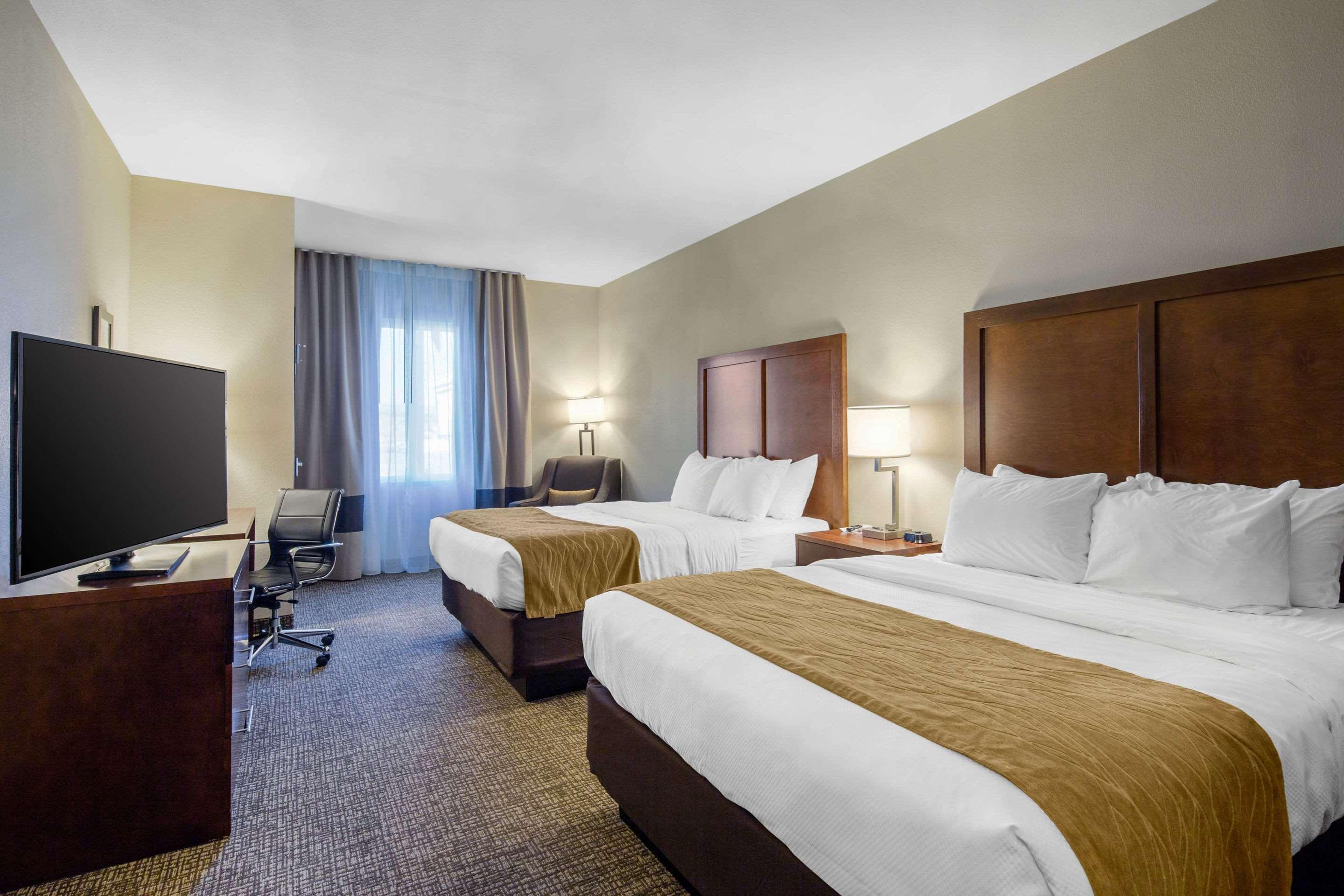 Comfort Inn & Suites Edgewood Kültér fotó