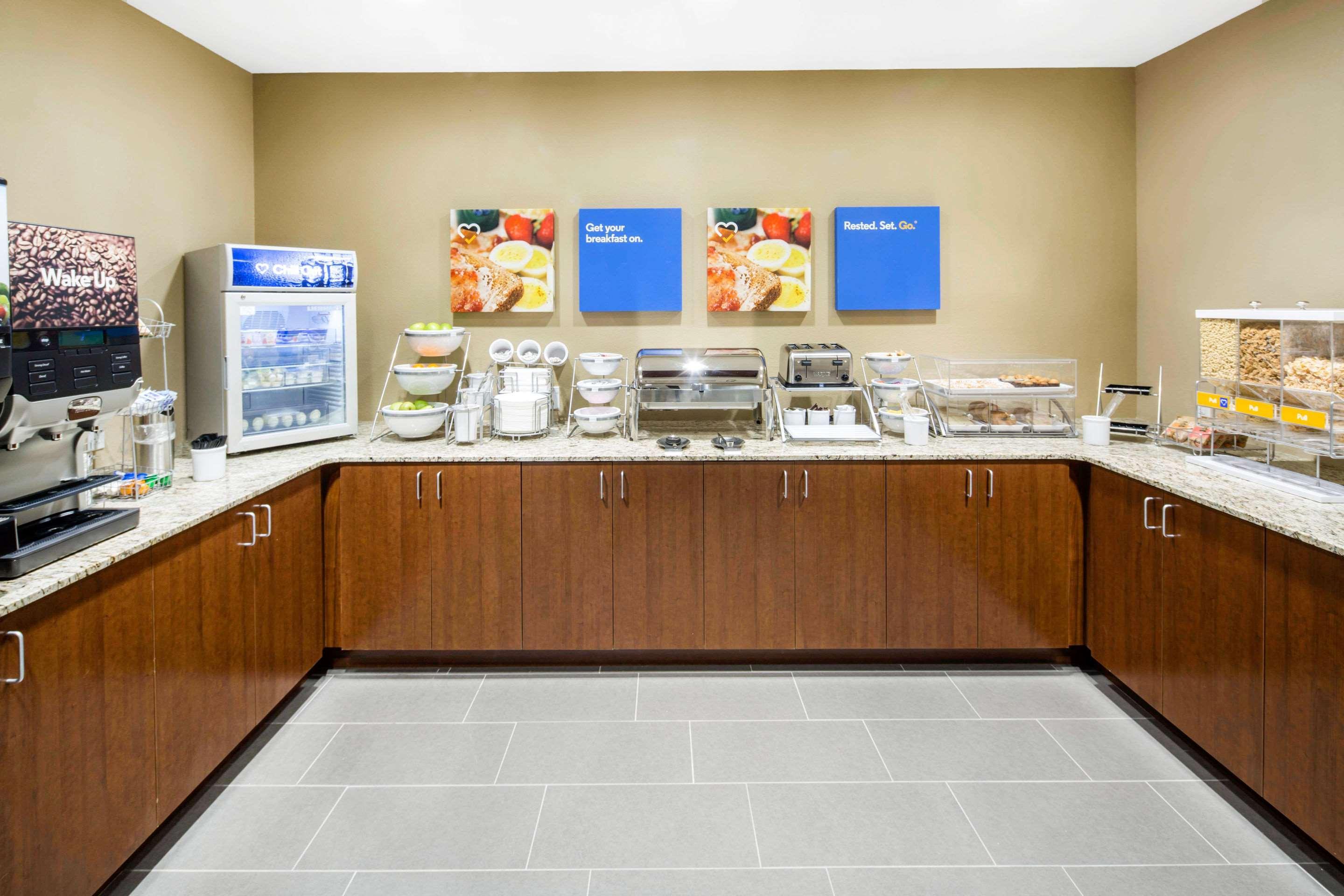 Comfort Inn & Suites Edgewood Kültér fotó