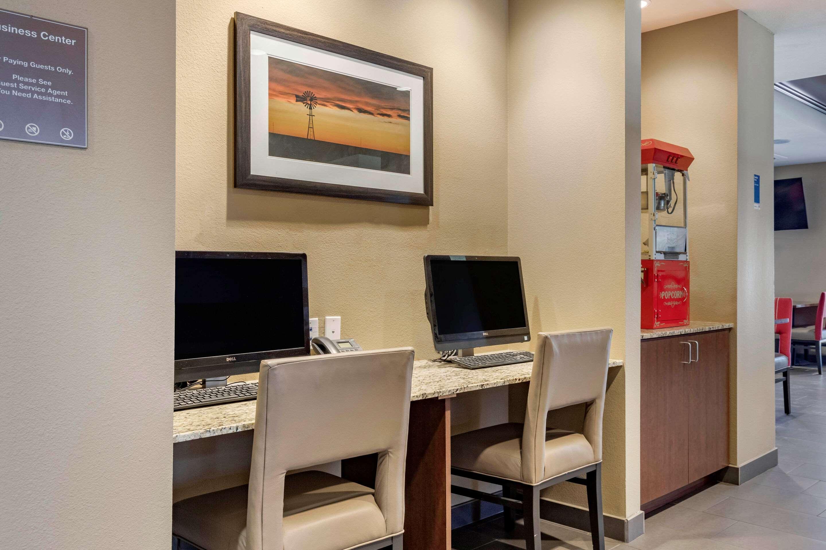 Comfort Inn & Suites Edgewood Kültér fotó