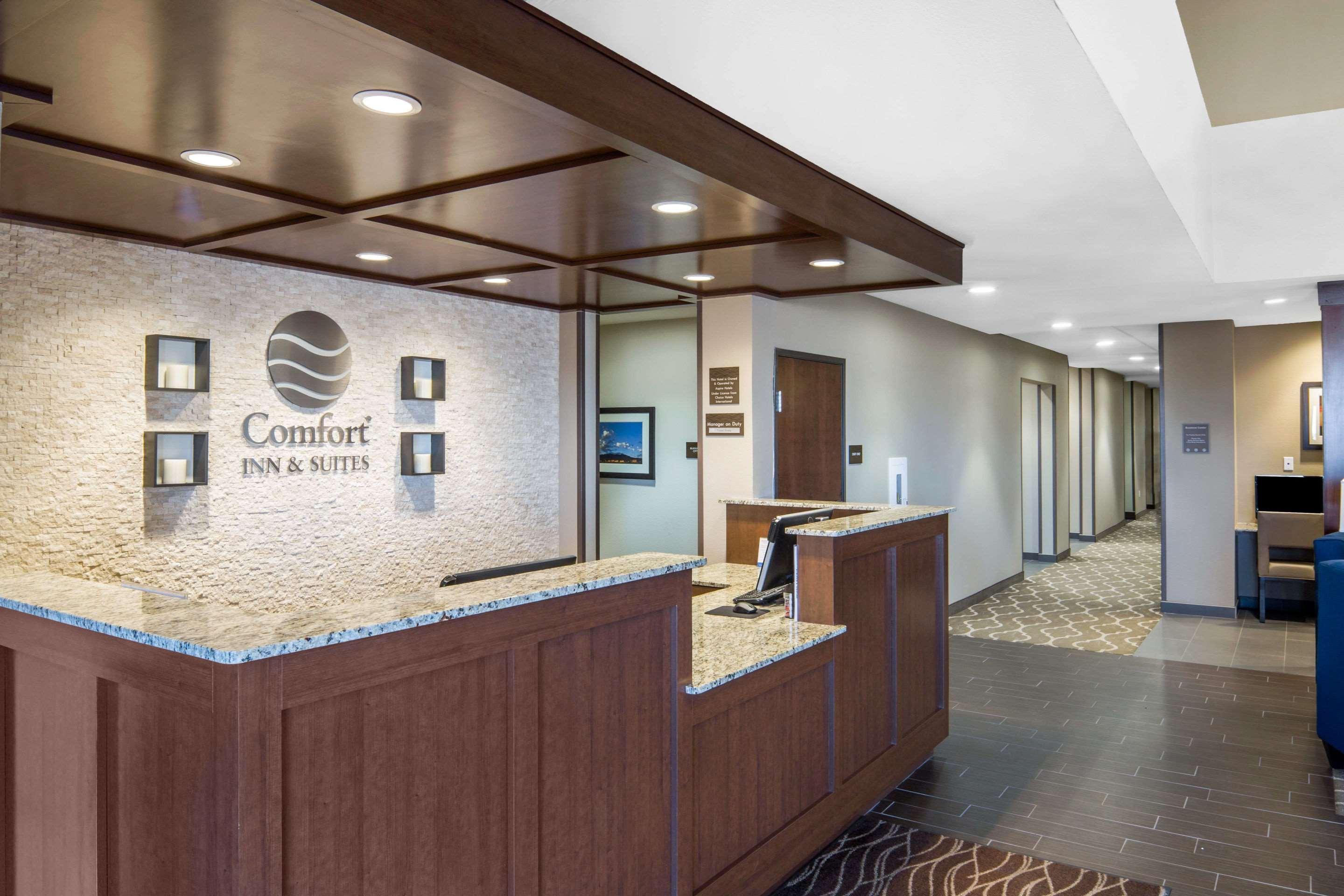 Comfort Inn & Suites Edgewood Kültér fotó