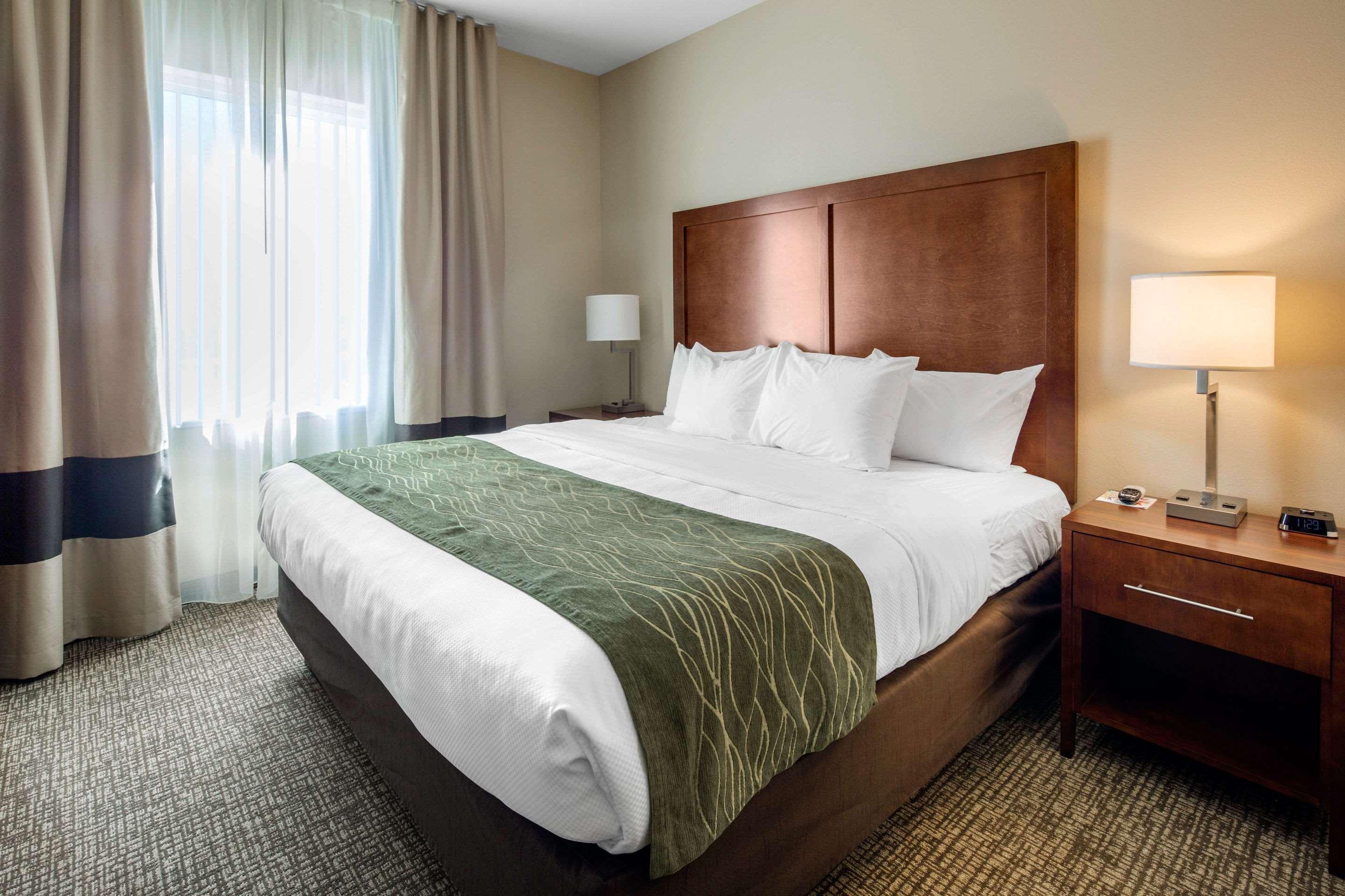 Comfort Inn & Suites Edgewood Kültér fotó