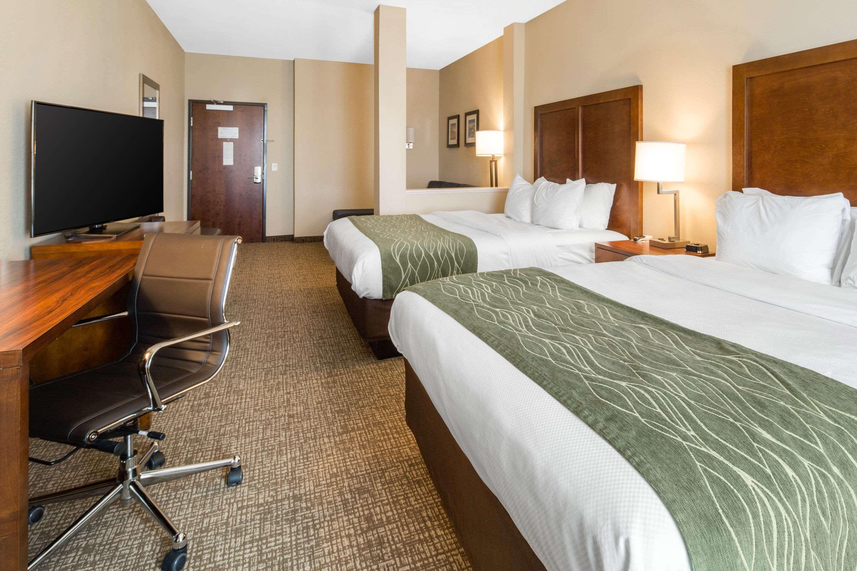 Comfort Inn & Suites Edgewood Kültér fotó