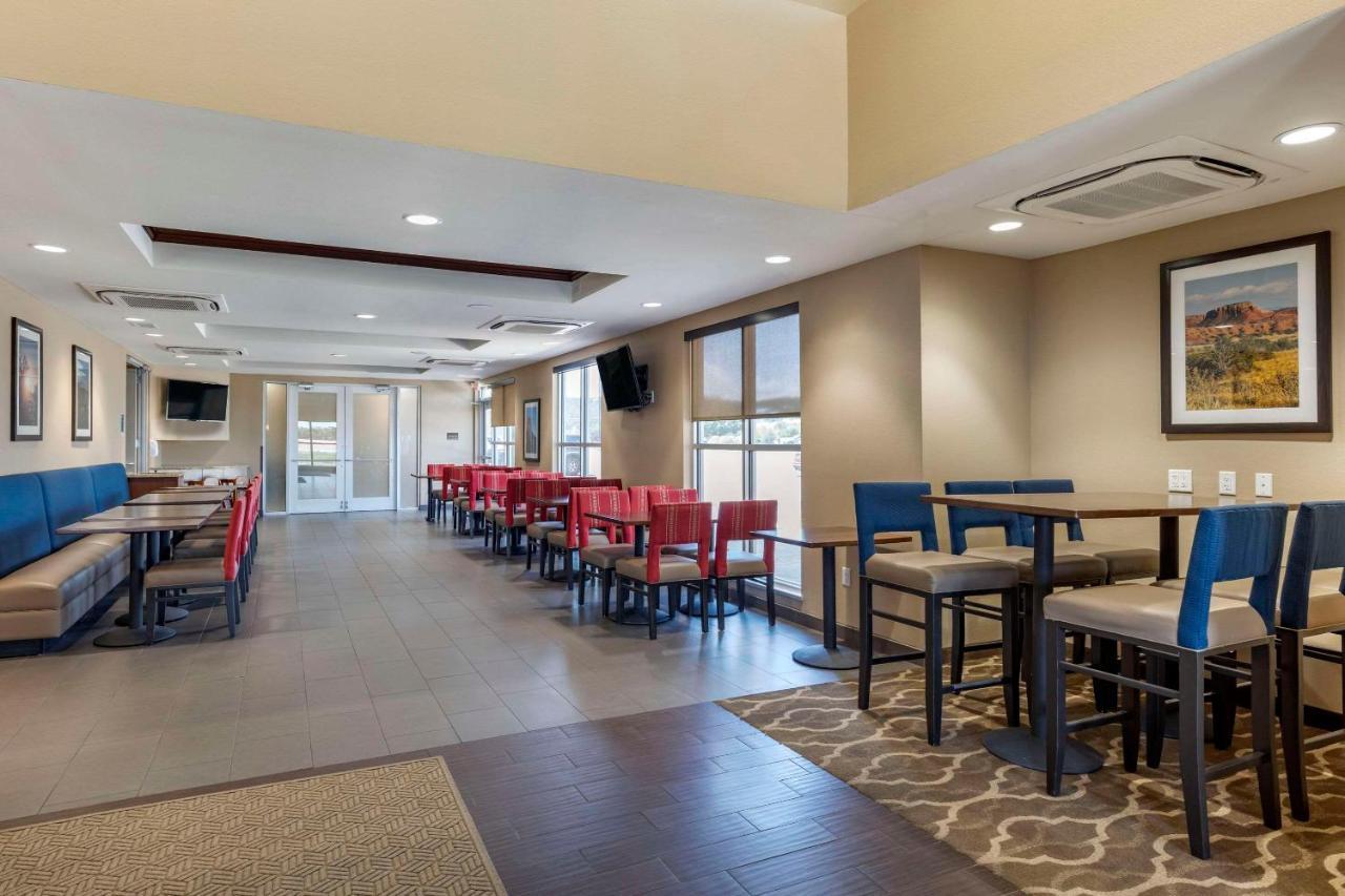 Comfort Inn & Suites Edgewood Kültér fotó